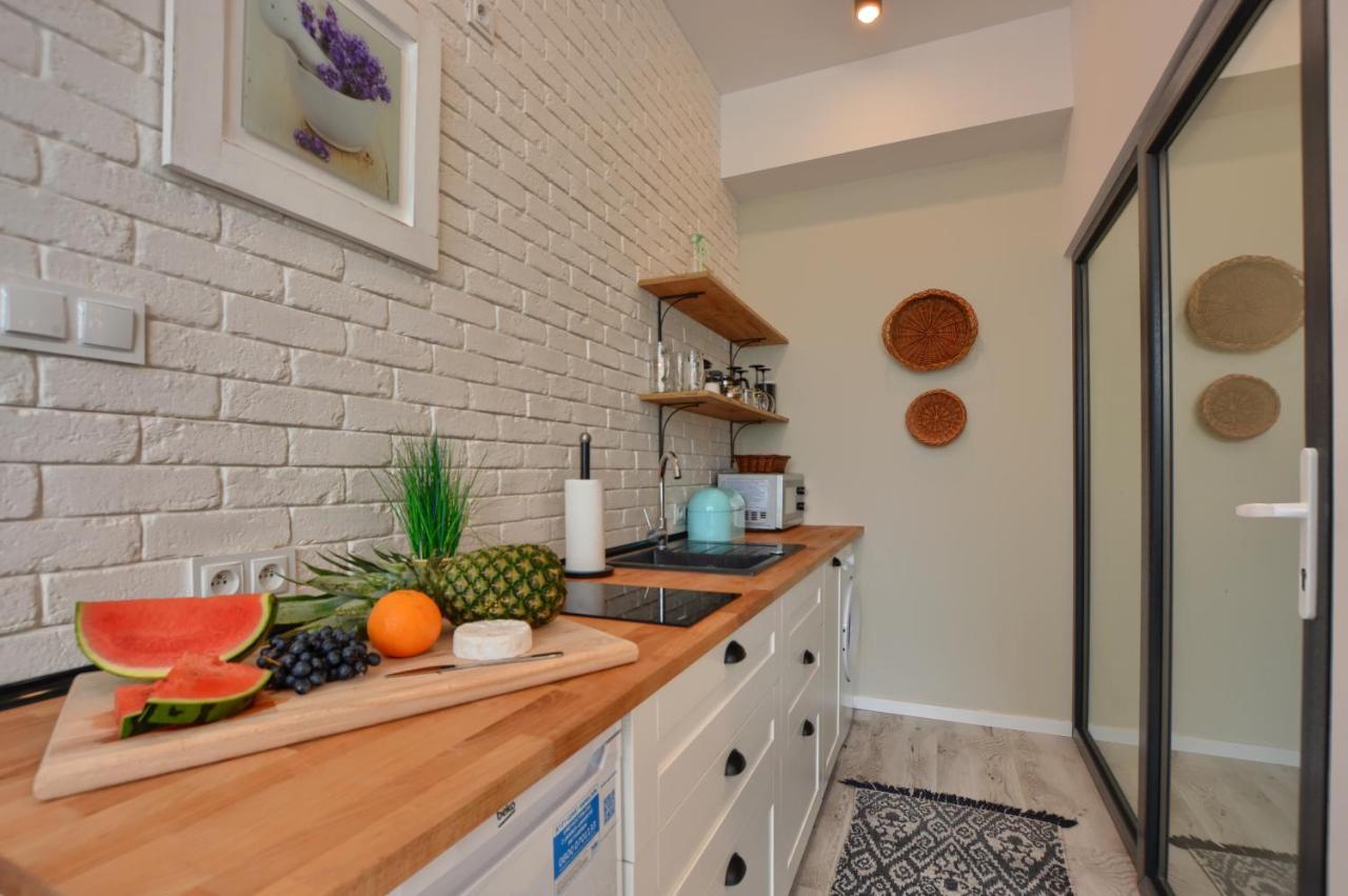 Apartament Fajny Kat Ustrzyki Dolne Exterior foto